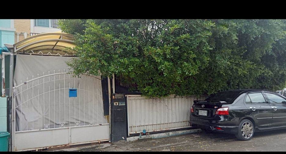 Reihenhaus zum Kauf mit 3 Zimmer in Mueang Nonthaburi, Nonthaburi