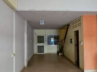 For sale 4 Beds retail Space in Phra Samut Chedi, Samut Prakan