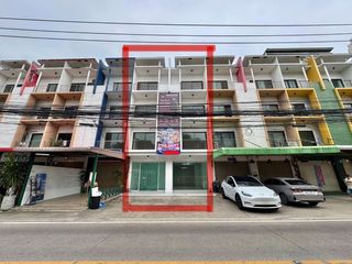 For rent 6 bed retail Space in Bang Lamung, Chonburi