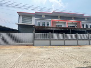 For rent 5 bed warehouse in Lam Luk Ka, Pathum Thani