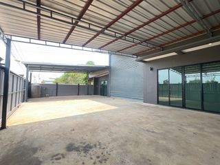 For rent 5 bed warehouse in Lam Luk Ka, Pathum Thani