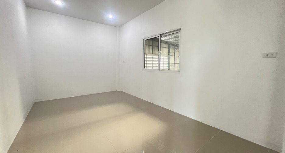 À louer 5 chambres entrepôt à Lam Luk Ka, Pathum Thani