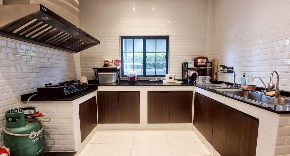 À vendre 4 chambres maison à Pak Kret, Nonthaburi