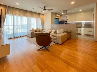 For sale 3 bed condo in Khlong Toei, Bangkok