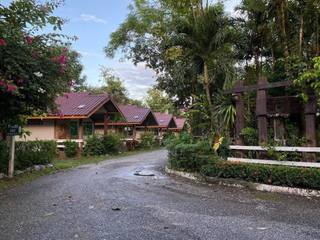 For sale 17 bed hotel in Thung Saliam, Sukhothai