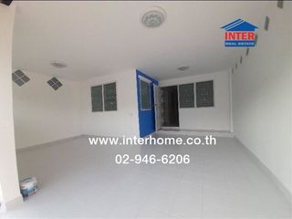 For sale 3 bed townhouse in Lam Luk Ka, Pathum Thani