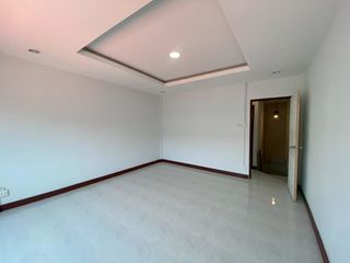For sale 2 bedrooms townhouse in Nong Khaem, Bangkok