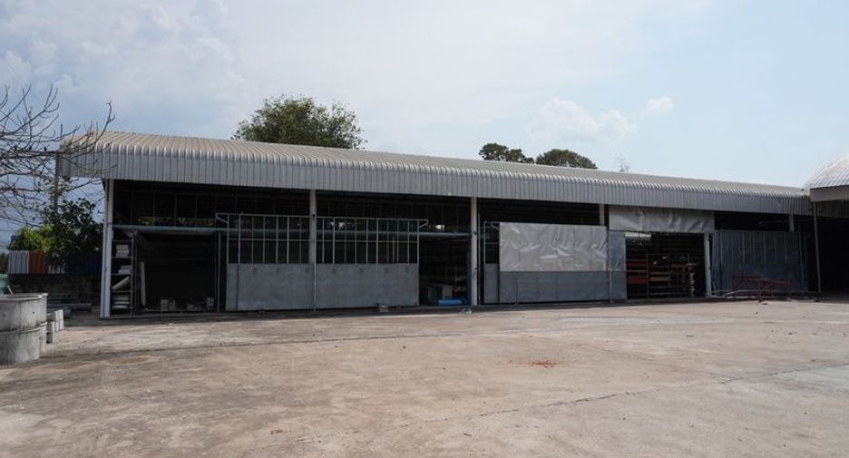 Terreno en venta en Kamalasai, Kalasin