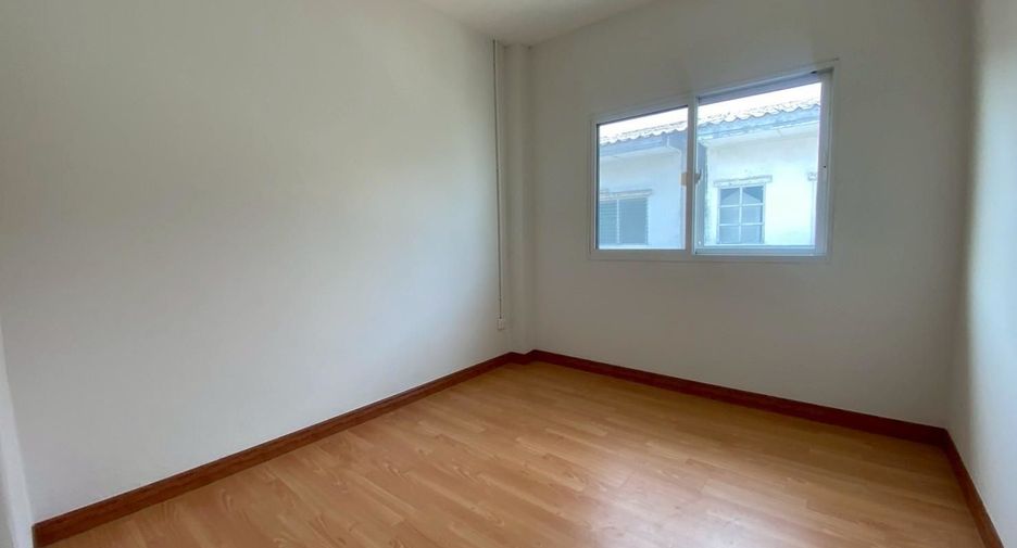 For sale 3 bedrooms townhouse in Bang Khae, Bangkok