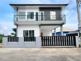 For sale 4 bed condo in Mueang Chiang Mai, Chiang Mai