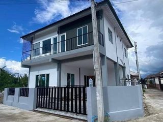 For sale 4 bed condo in Mueang Chiang Mai, Chiang Mai