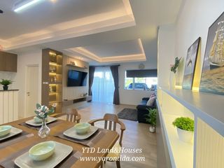 For rent 3 bed townhouse in Prawet, Bangkok