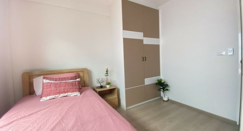 For rent 3 bedrooms townhouse in Prawet, Bangkok