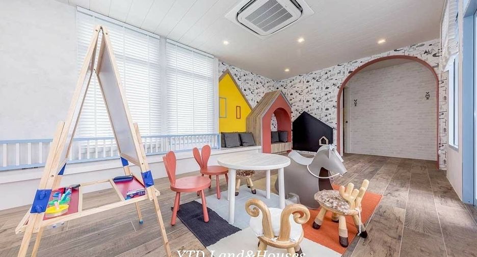 For rent 3 bedrooms townhouse in Prawet, Bangkok
