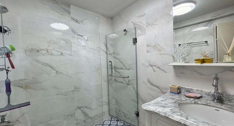 For rent and for sale 2 bedrooms condo in Na Jomtien, Pattaya