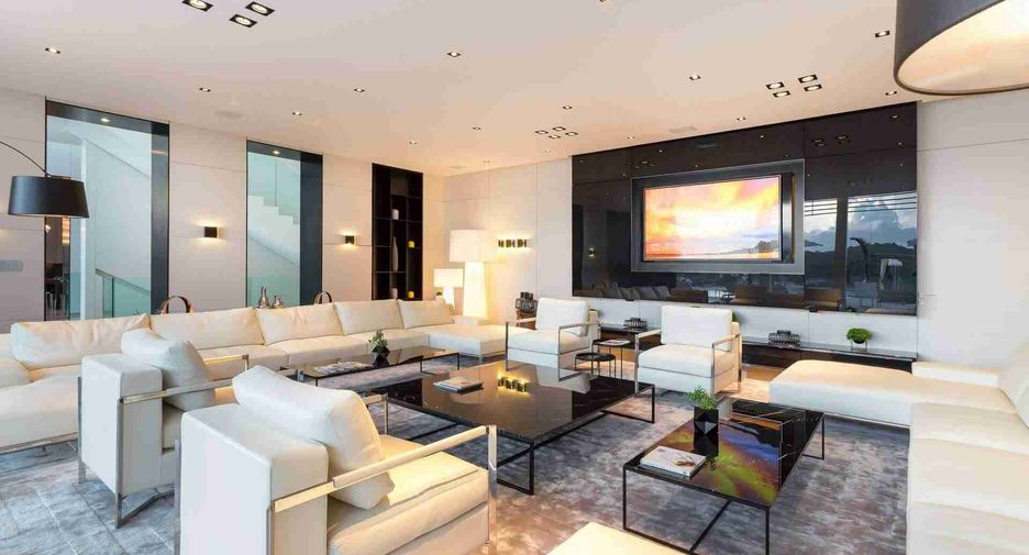 For rent and for sale 6 bedrooms villa in Mueang Phuket, Phuket
