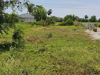 For sale land in Sam Chuk, Suphan Buri