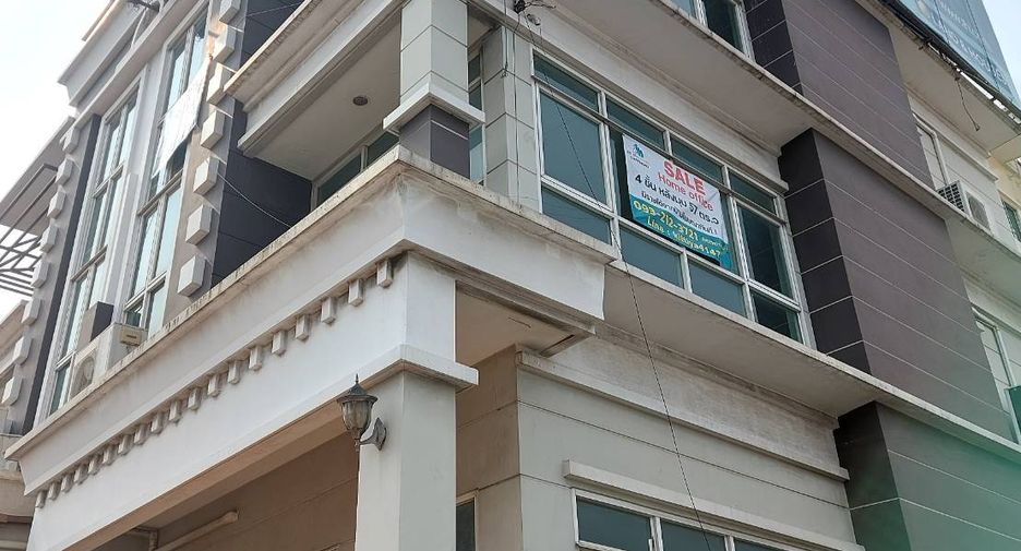 For sale 2 bedrooms townhouse in Lat Krabang, Bangkok