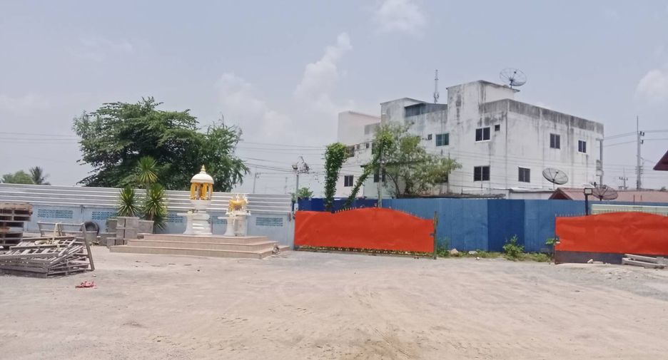 For rent and for sale land in Sa Bot, Lopburi
