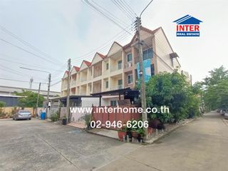 For sale 3 bed townhouse in Lam Luk Ka, Pathum Thani