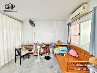 For sale 3 bed townhouse in Mueang Samut Sakhon, Samut Sakhon