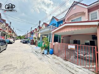 For sale 3 bed townhouse in Mueang Samut Sakhon, Samut Sakhon