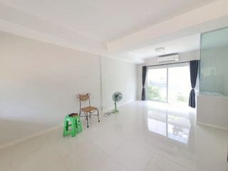 À vendre 3 chambres maison de ville à Bang Kruai, Nonthaburi