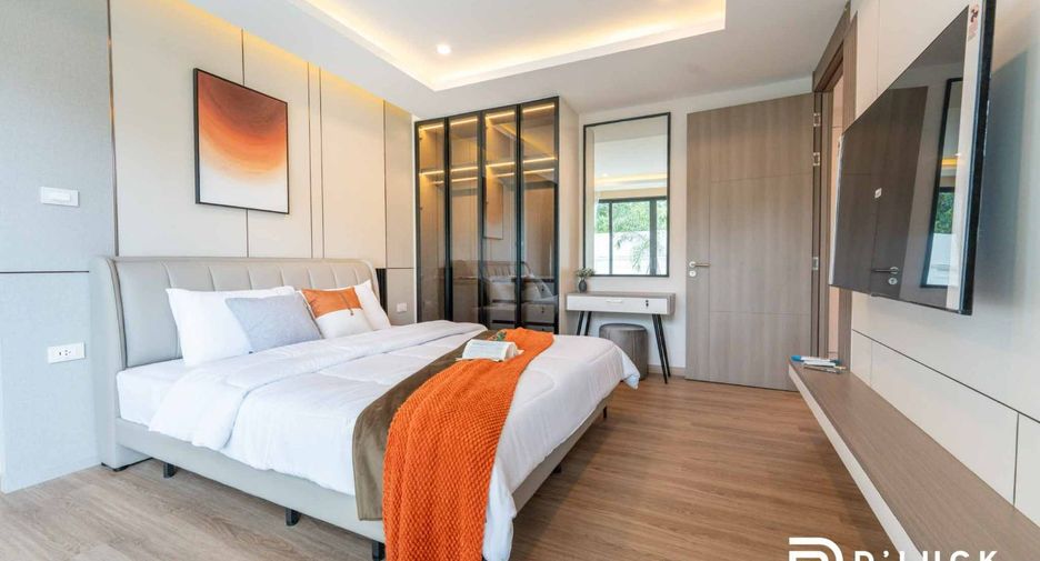 For sale 4 bedrooms villa in Bang Lamung, Chonburi