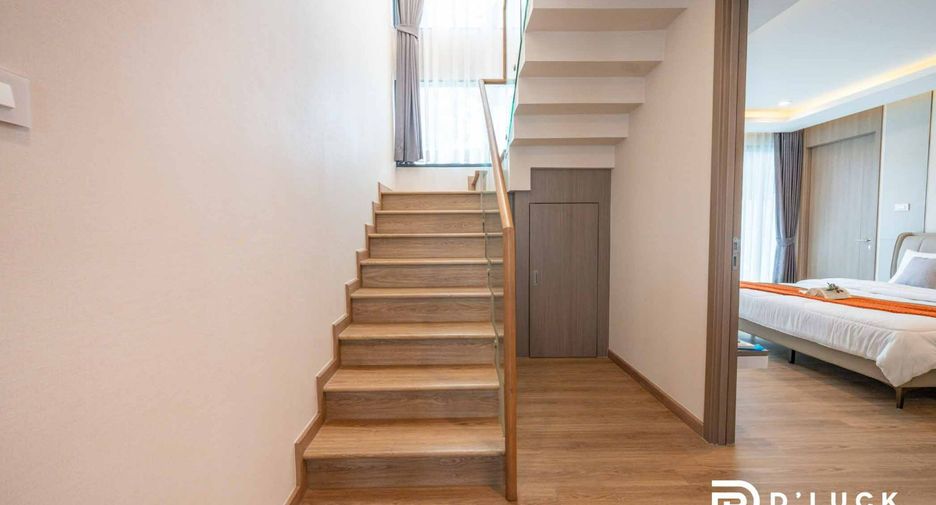 For sale 4 bedrooms villa in Bang Lamung, Chonburi