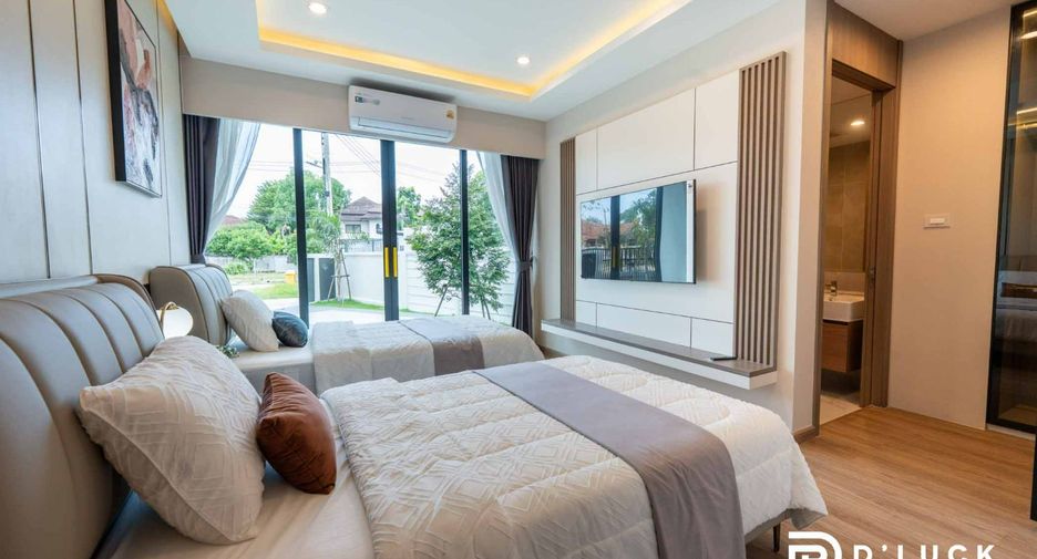For sale 4 bedrooms villa in Bang Lamung, Chonburi
