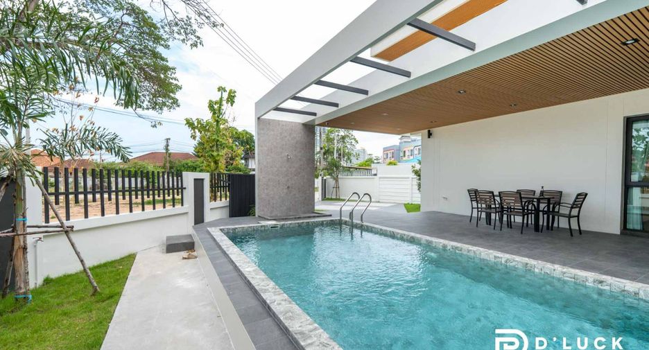 For sale 4 bedrooms villa in Bang Lamung, Chonburi