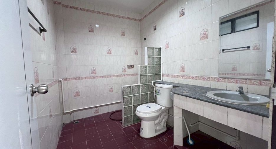 Haus zum Kauf mit 3 Zimmer in Khan Na Yao, Bangkok