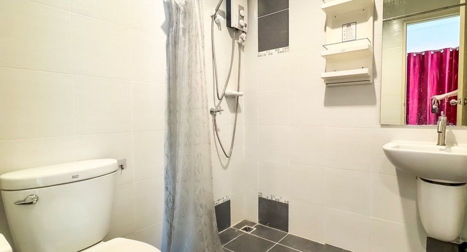 Casa adosada en venta de 3 habitaciones en Bang Kruai, Nonthaburi