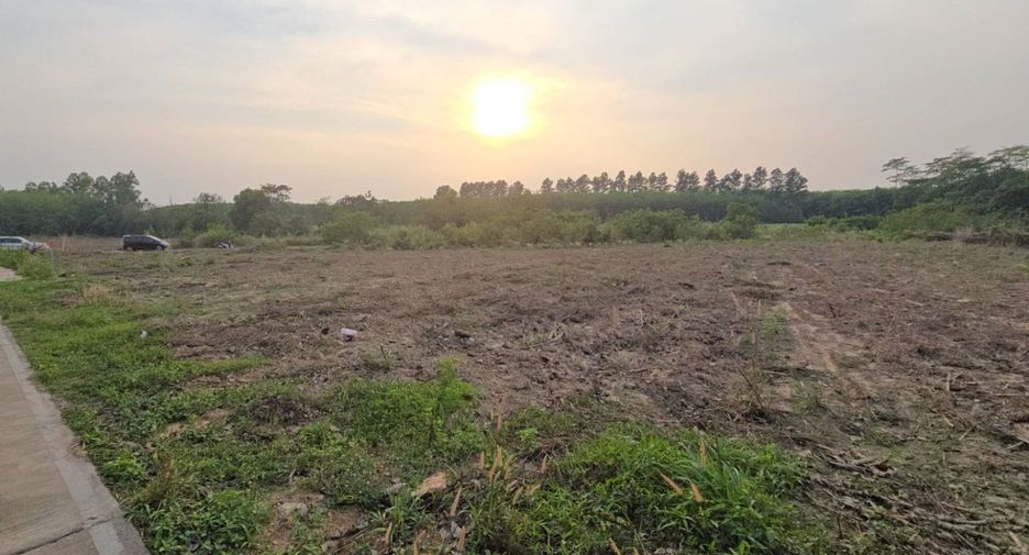 À vendre terrain à Plaeng Yao, Chachoengsao