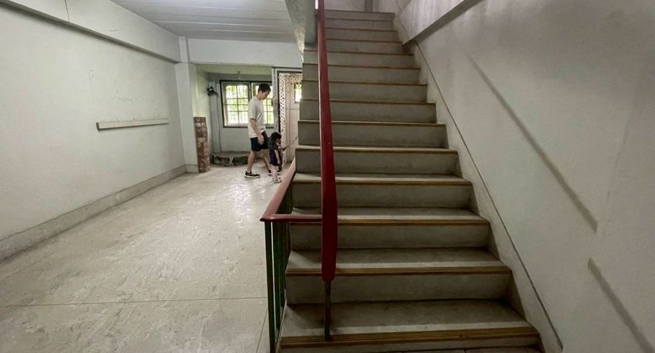For rent そして for sale 4 ベッドルーム retail Space in Mueang Nakhon Pathom, Nakhon Pathom