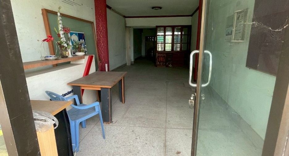 For rent そして for sale 4 ベッドルーム retail Space in Mueang Nakhon Pathom, Nakhon Pathom