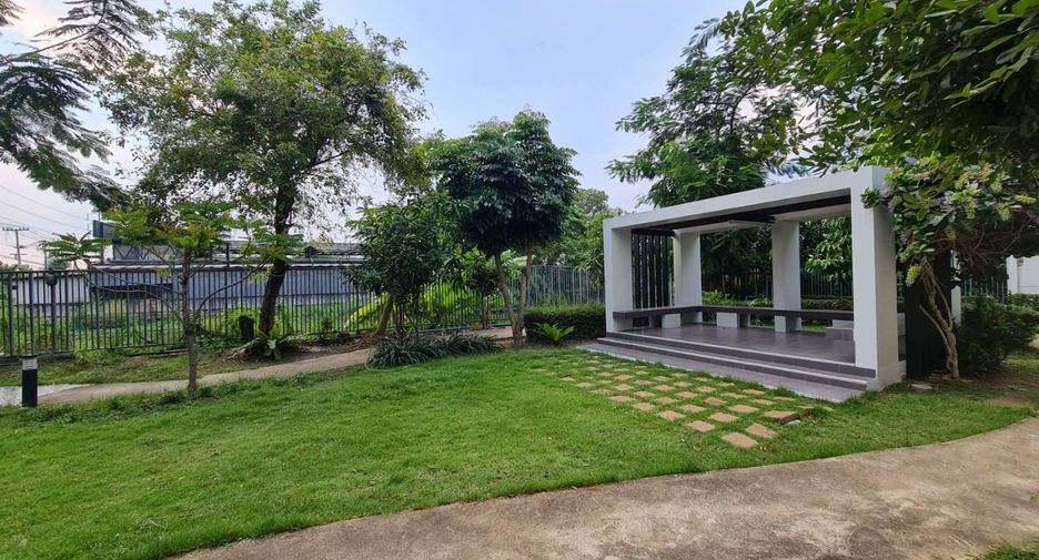 For sale 1 bed condo in Lam Luk Ka, Pathum Thani