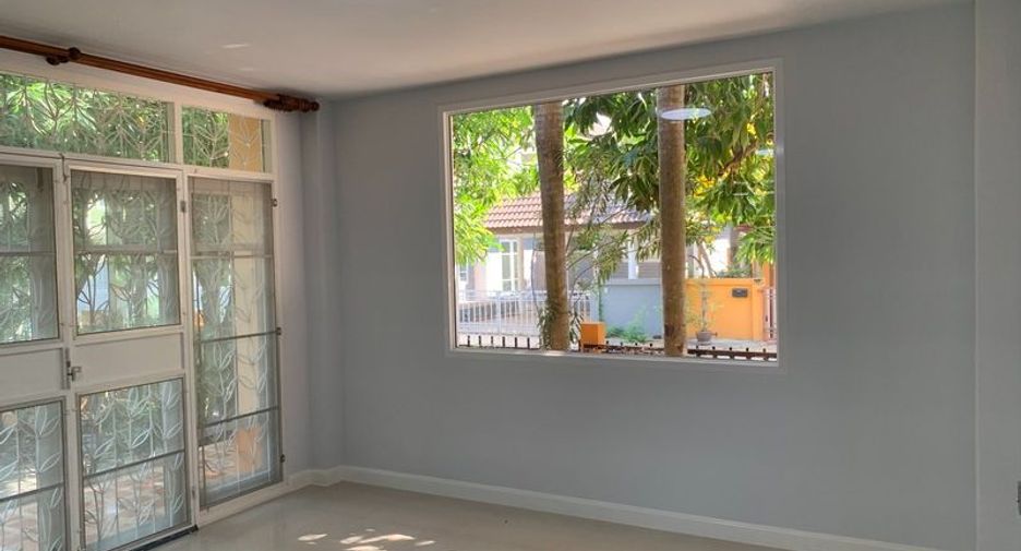 For sale 3 bedrooms house in Mueang Chachoengsao, Chachoengsao