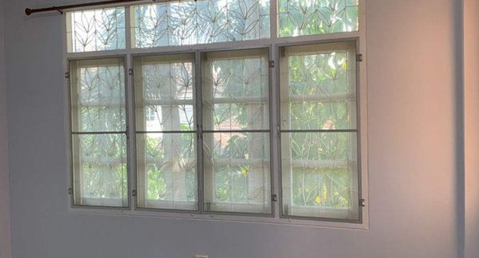 For sale 3 bedrooms house in Mueang Chachoengsao, Chachoengsao