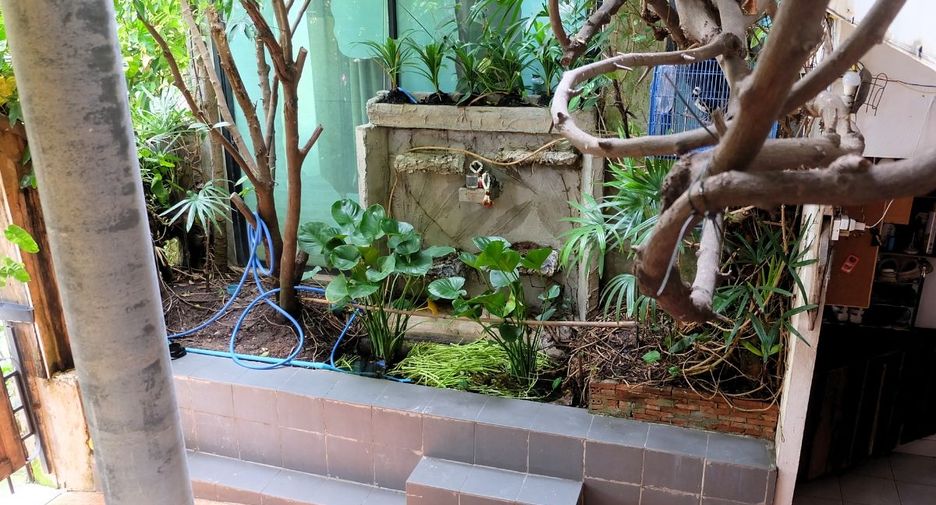 Haus zum Kauf mit 8 Zimmer in Bang Lamung, Chonburi