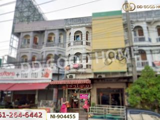 For sale 3 bed retail Space in Mueang Nakhon Si Thammarat, Nakhon Si Thammarat