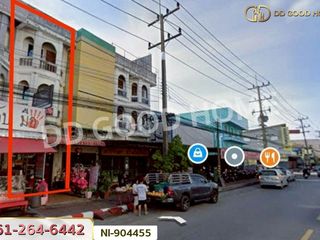 For sale 3 bed retail Space in Mueang Nakhon Si Thammarat, Nakhon Si Thammarat