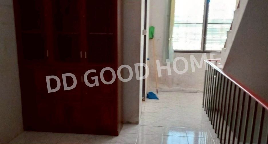 For sale 3 bedrooms retail Space in Mueang Nakhon Si Thammarat, Nakhon Si Thammarat