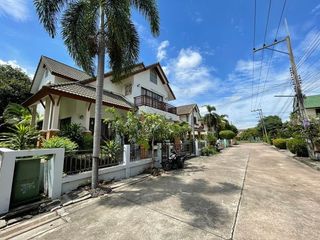 For rent and for sale 3 bedrooms house in Si Racha, Chonburi