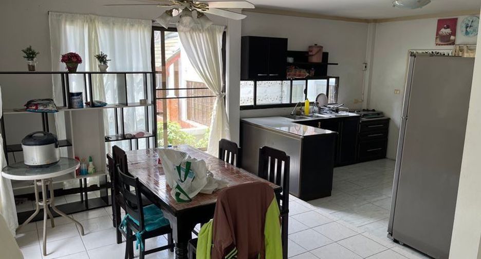 For rent and for sale 3 bedrooms house in Si Racha, Chonburi