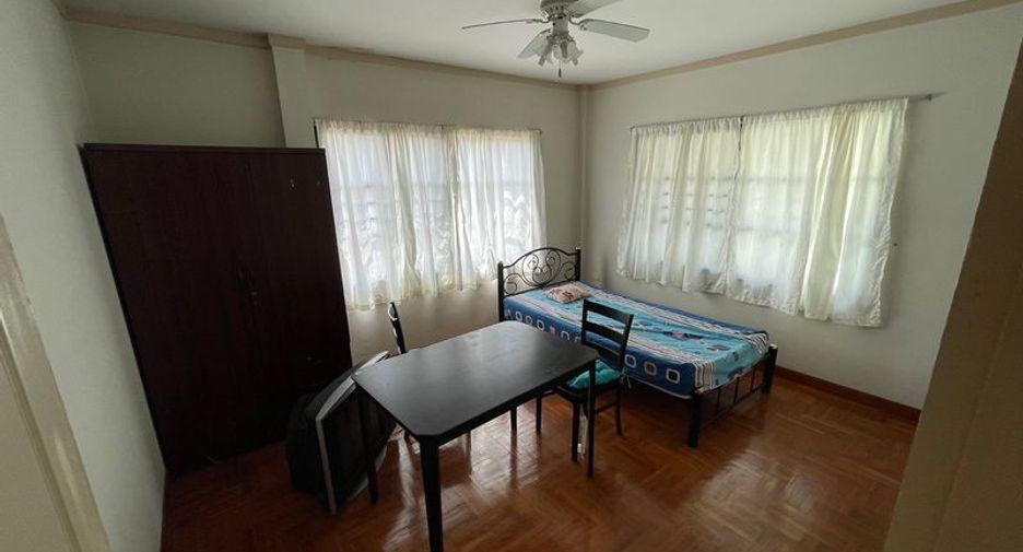For rent and for sale 3 bedrooms house in Si Racha, Chonburi