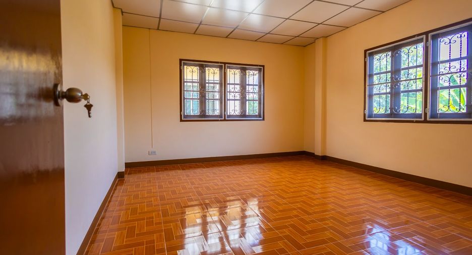 For sale 2 bedrooms house in Thawi Watthana, Bangkok