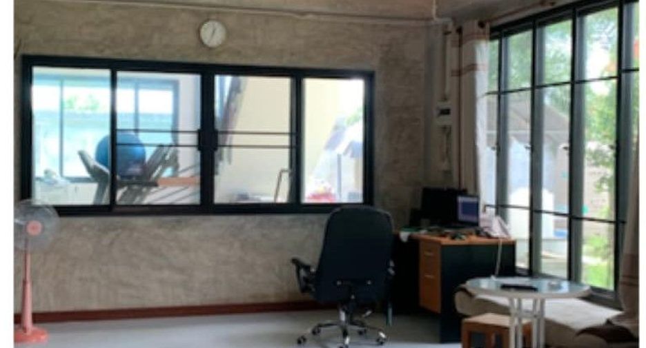 Haus zum Kauf mit 3 Zimmer in Ban Chang, Rayong
