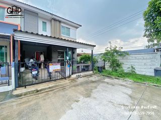 For sale 3 bed townhouse in Lam Luk Ka, Pathum Thani