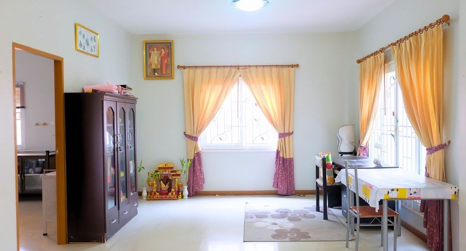 For rent and for sale 3 bedrooms house in Si Racha, Chonburi